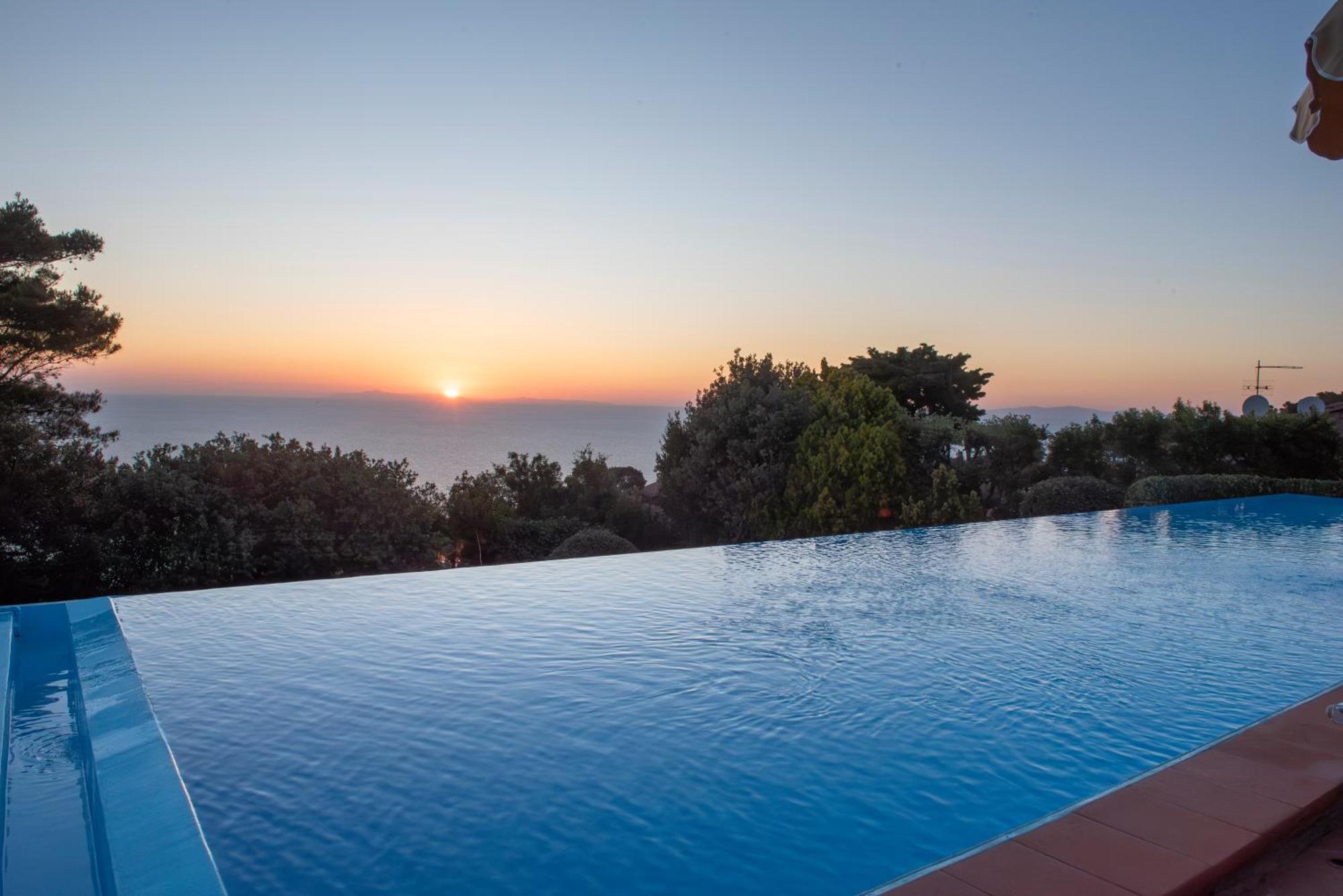Boutique Torre Di Cala Piccola 4*