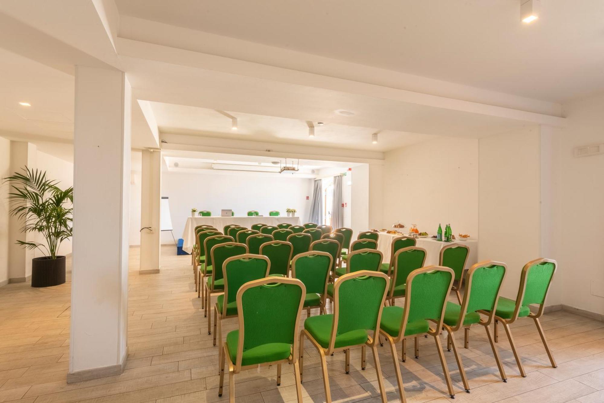 Boutique Torre Di Cala Piccola Hotel